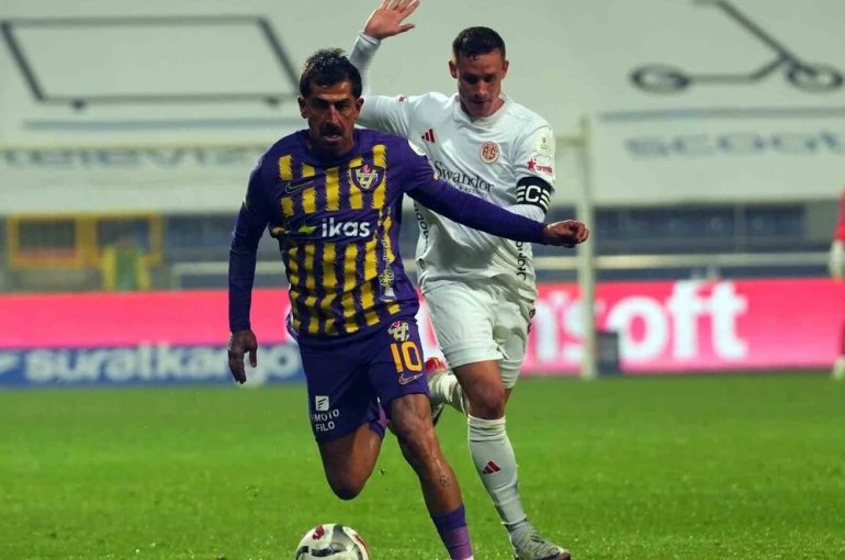 Trendyol Süper Lig: Eyüpspor: 0 - Antalyaspor: 1 (Maç sonucu)