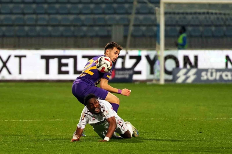 Trendyol Süper Lig: Eyüpspor: 1 - Samsunspor: 2 (Maç sonucu)