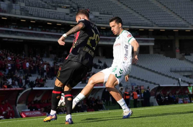 Trendyol Süper Lig: Fatih Karagümrük: 0 - Konyaspor: 0 (Maç devam ediyor)