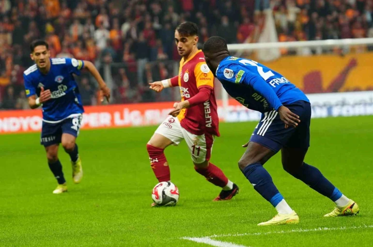 Trendyol Süper Lig: Galatasaray: 1 - Kasımpaşa: 0 (Maç devam ediyor)