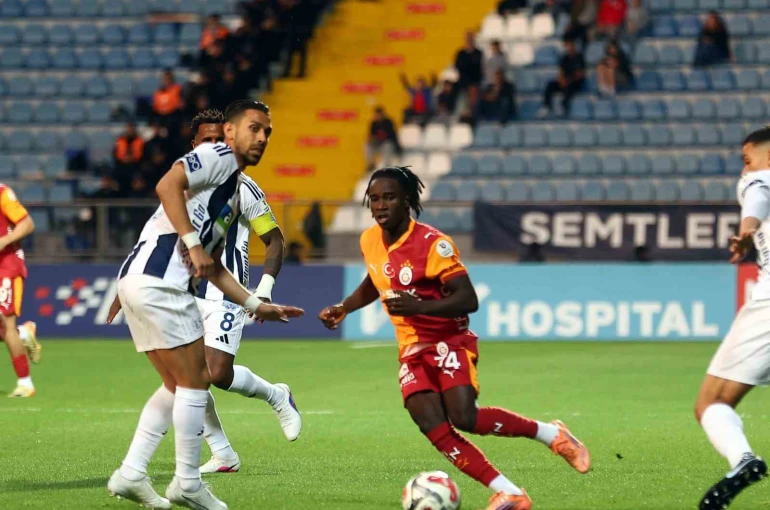 Trendyol Süper Lig: Kasımpaşa: 0 - Galatasaray: 0 (Maç devam ediyor)