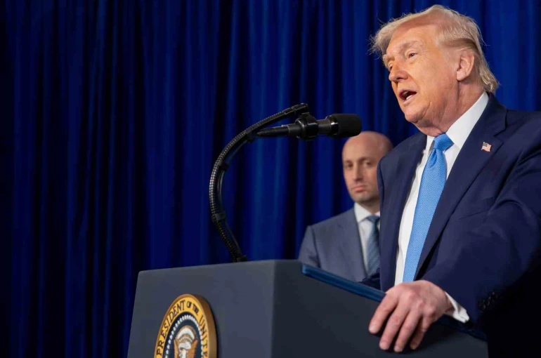 Trump: "Ara seçimleri kazanamazsak, görevden alınacağım"