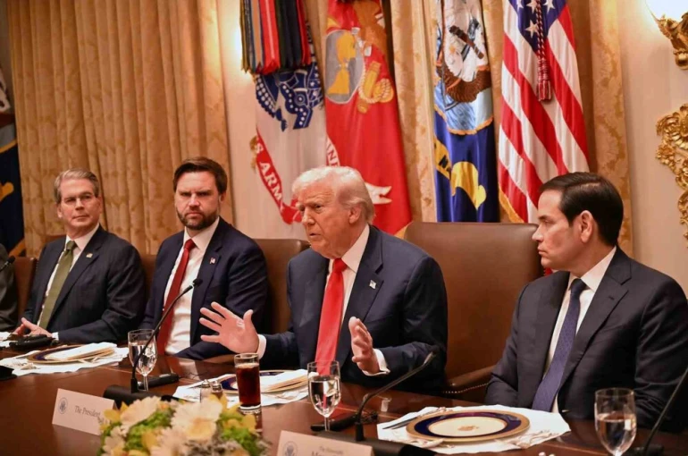 Trump: "Hamas ile konuştum, bana silah bırakacaklarını söylediler"