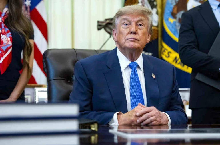 Trump: "İran artık sadece konuşuyor, harekete geçemiyor"