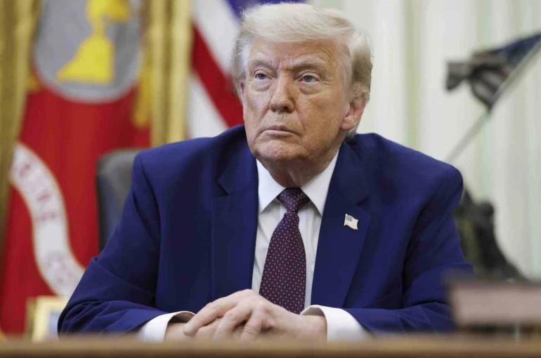 Trump: "İran’a hava saldırılarını ve bombardımanları iptal ettim"
