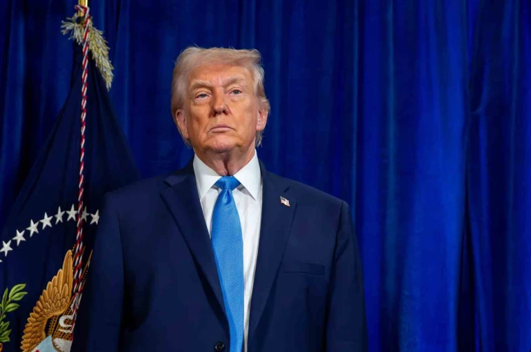Trump: "(İran’daki protestolar) "Eğer insanları öldürmeye başlarlarsa, onlara çok sert bir şekilde karşılık vereceğiz"