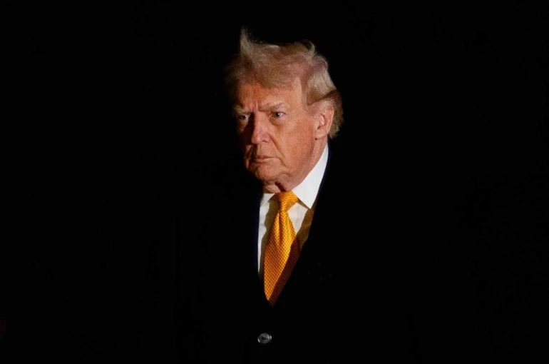Trump: "Venezuela’da her şeyi biz yöneteceğiz ve doğru zaman geldiğinde seçimler yapılacak"