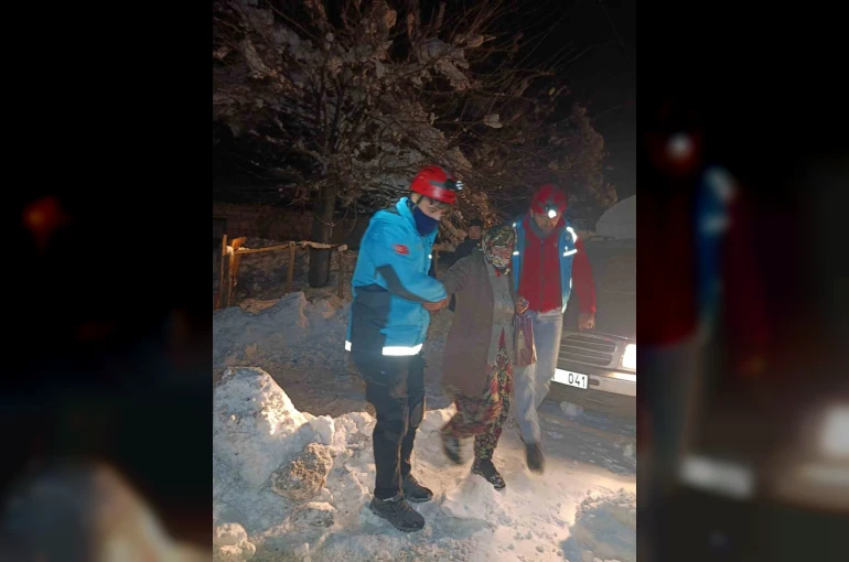 Tunceli’de UMKE’den peş peşe üç vakaya müdahale 