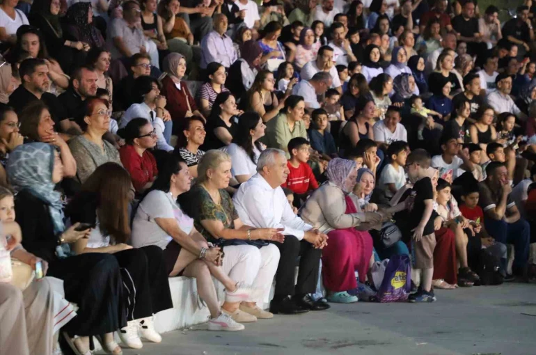 Turgutlu’da Gençlik Şöleni büyük ilgi gördü