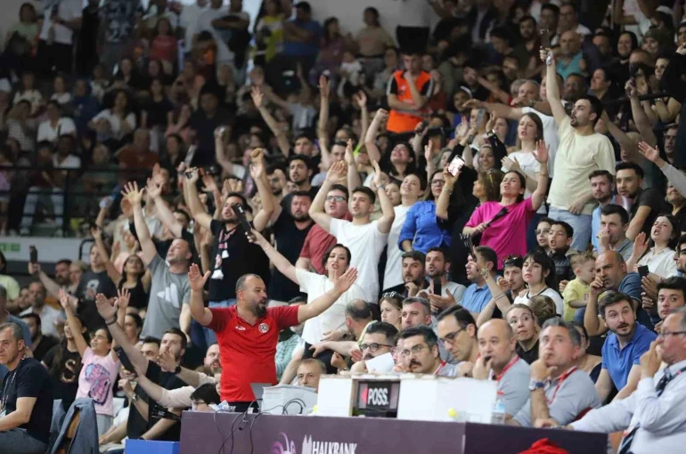 Turgutlu’da kadın basketboluna büyük ilgi