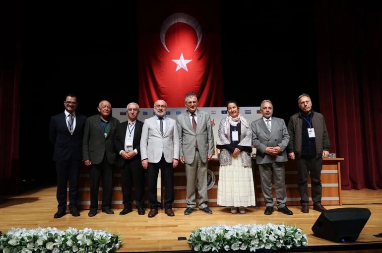 Türk Dünyası yazar ve şairlerine Kayseri’nin değerleri anlatıldı