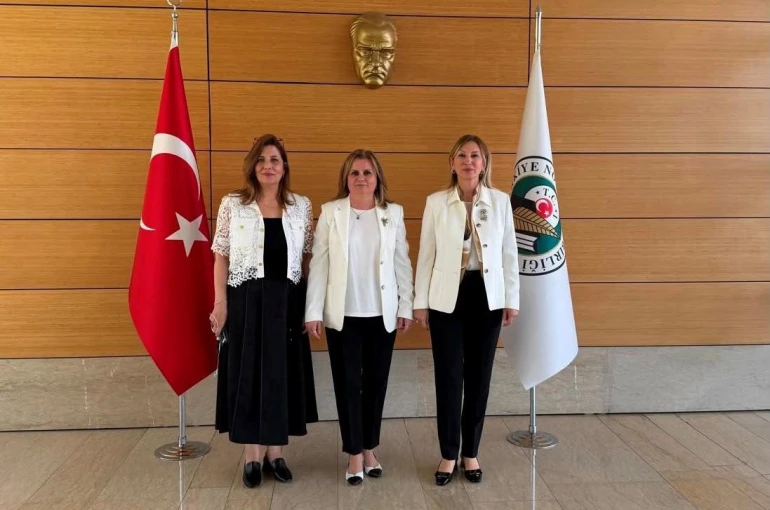 Türkiye Noterler Birliği Başkanı seçilen Fulya Uysal Güler göreve başladı