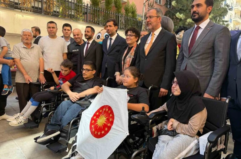 Türkiye’nin her yerine umut taşıyan polis Mustafa Şahin’den büyük organizasyon
