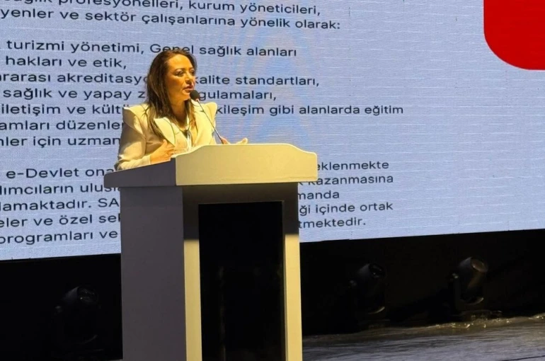 Türkiye’nin sağlık turizmi vizyonu Türk-Arap Ekonomik Zirvesi’nde anlatıldı
