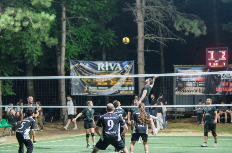Türkiye’nin tek köy voleybol turnuvası başladı 
