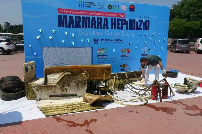 Tuzla’da deniz dibi temizliği: Batık teknelerin kalıntıları çıkarıldı