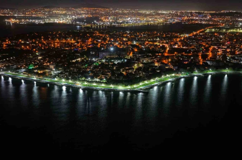 Tuzla’nın parkları daha aydınlık ve güvenli hale getirildi
