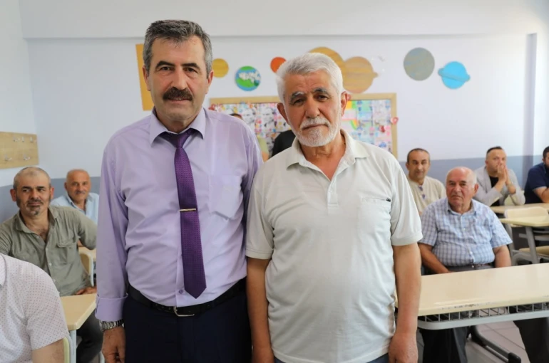 Üç nesli bir araya getiren duygu yüklü buluşma