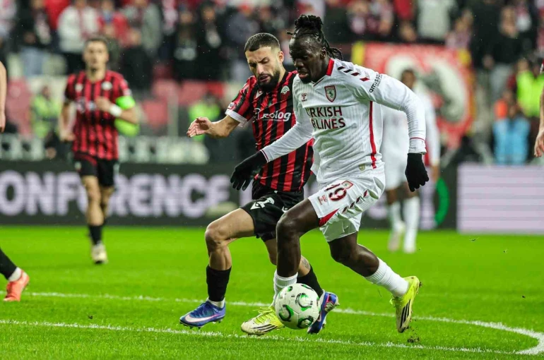 UEFA Konferans Ligi: Samsunspor: 0 - Shkendija: 0 (İlk yarı)