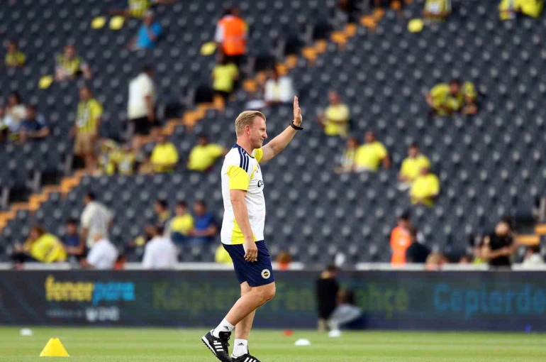UEFA Şampiyonlar Ligi: Fenerbahçe: 0 - Gornik Zabrze: 0 (Maç devam ediyor)