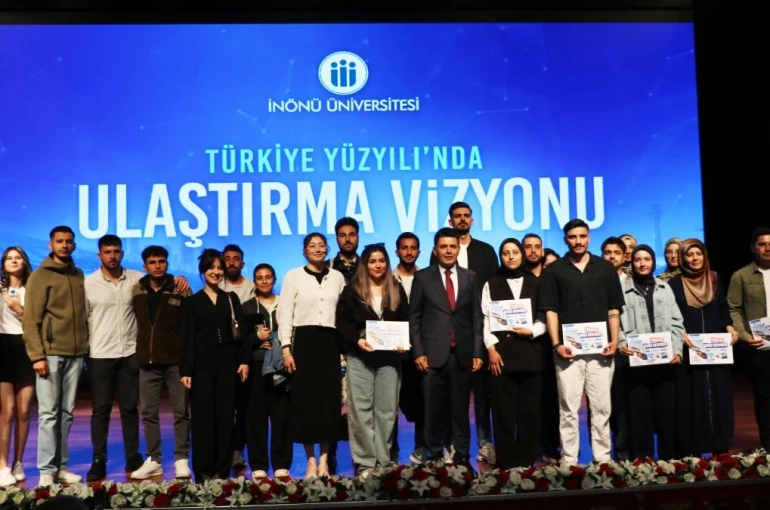 Ulaştırma ve Altyapı Bakan Yardımcısı Boyraz, öğrencilerle buluştu