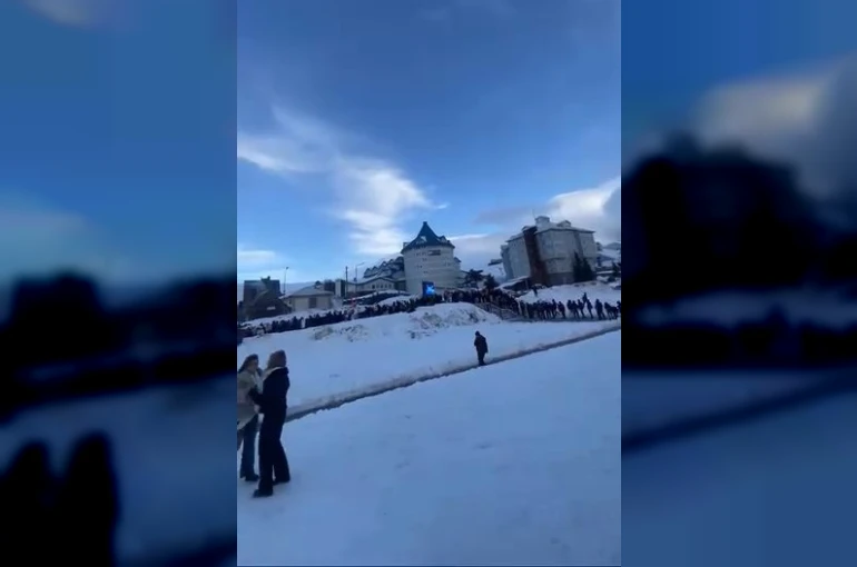 Uludağ’daki teleferik kuyruğu şaşırttı 
