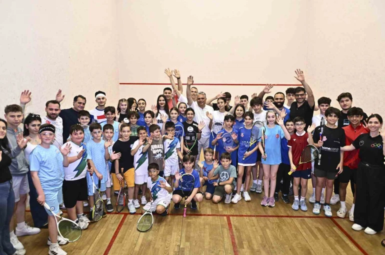 Ümit Uysal: "35 branşta, yılda 20 bin kişiye spor yaptırıyoruz"