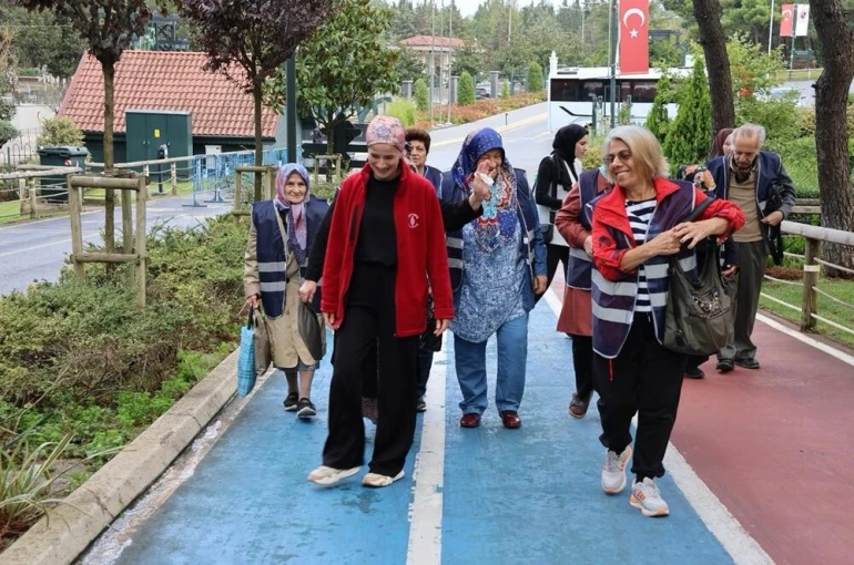 Ümraniye Belediyesi’nden Dünya Yaşlılar Günü’ne özel etkinlik
