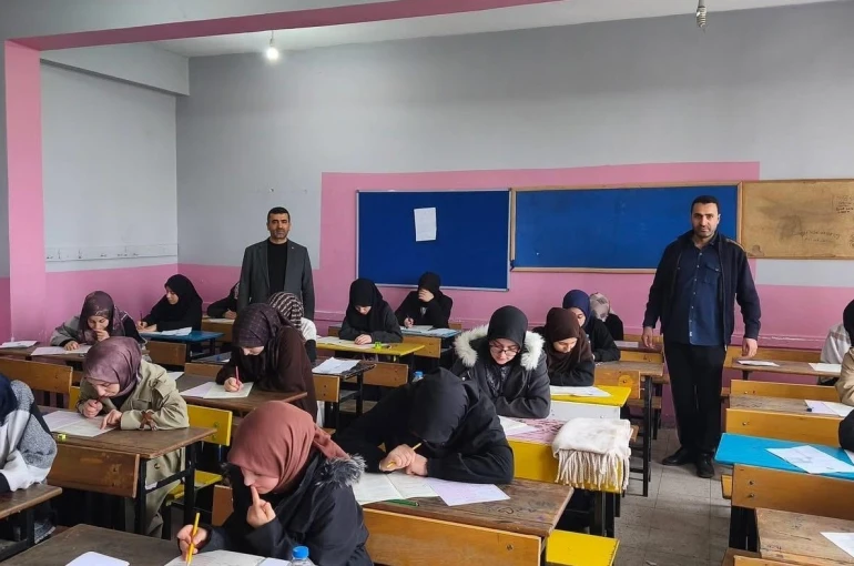 Umre için ter döktüler
