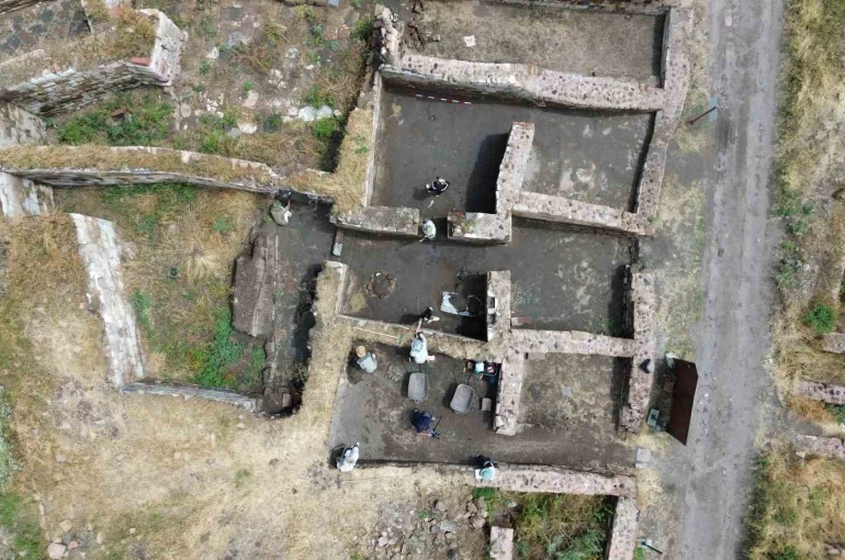 UNESCO Mirası Ani’de tarih yeniden gün yüzüne çıkıyor: 2026 kazıları 5 noktada aralıksız sürüyor