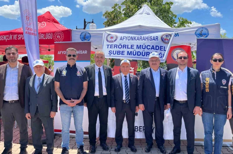 Üniversite gençliğine terör tuzaklarına karşı "El Ele" uyarısı
