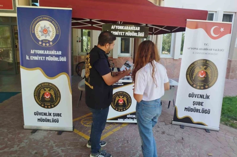 Üniversite öğrencileri ‘terörle mücadele’ konusunda bilgilendirildi