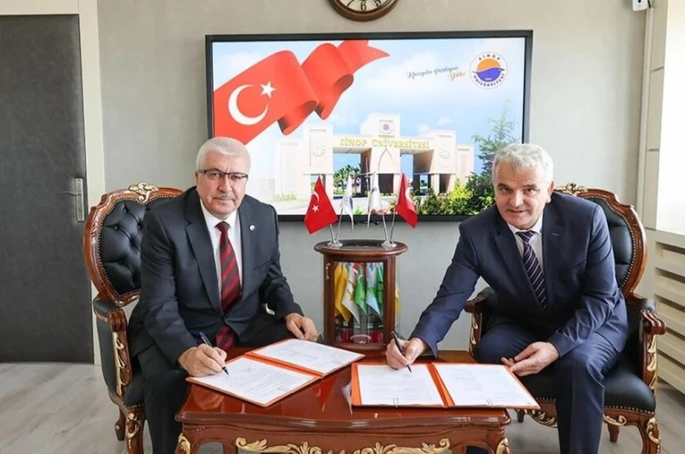 Üniversitelilere iş hayatı deneyimi fırsatı