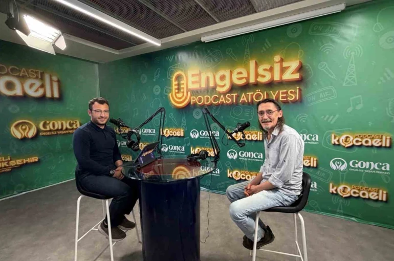 Ünlü oyuncular Gonca’da mikrofon başına geçti