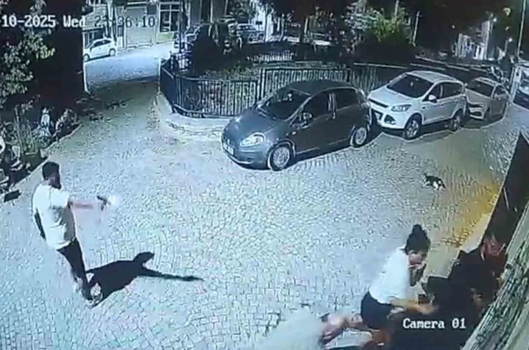 Urla’da 2 kişinin öldüğü eski sevgili dehşetinin görüntüleri ortaya çıktı