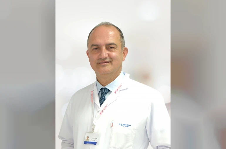 Üroloji uzmanından ’havuz sistiti’ uyarısı: "Havuz keyfiniz kabusa dönmesin"