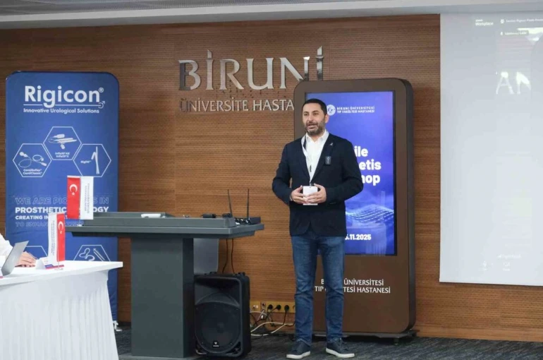Ürolojide güncel cerrahi teknikler canlı uygulamayla aktarıldı