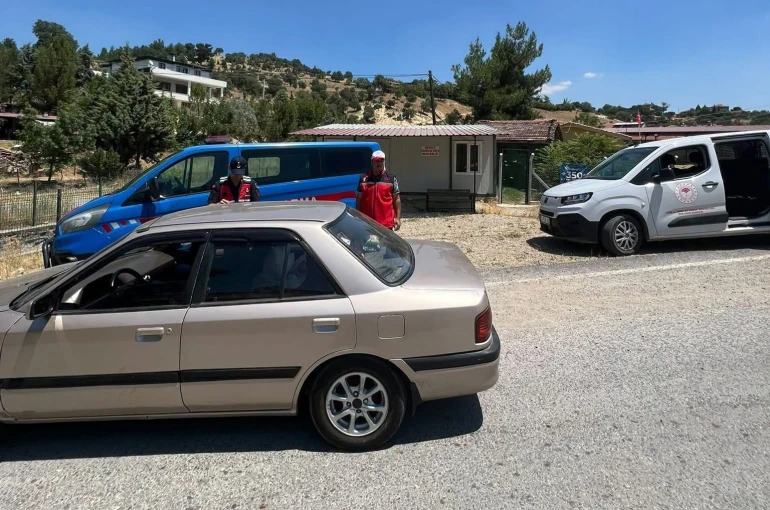 Uşak’ta hayvan nakillerine yönelik yol denetimleri sürüyor