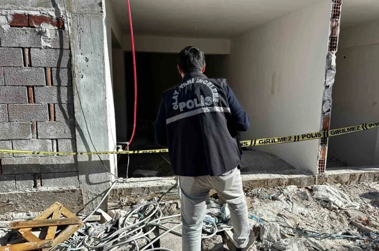 Uşak’ta inşaat halindeki apartmandan düşen kişi öldü
