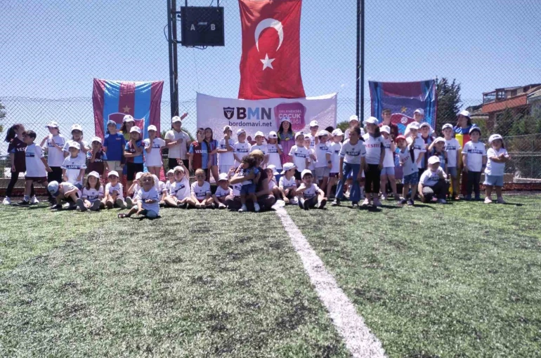 Üsküdar’da Çocuk Şenliği renkli görüntülere sahne oldu