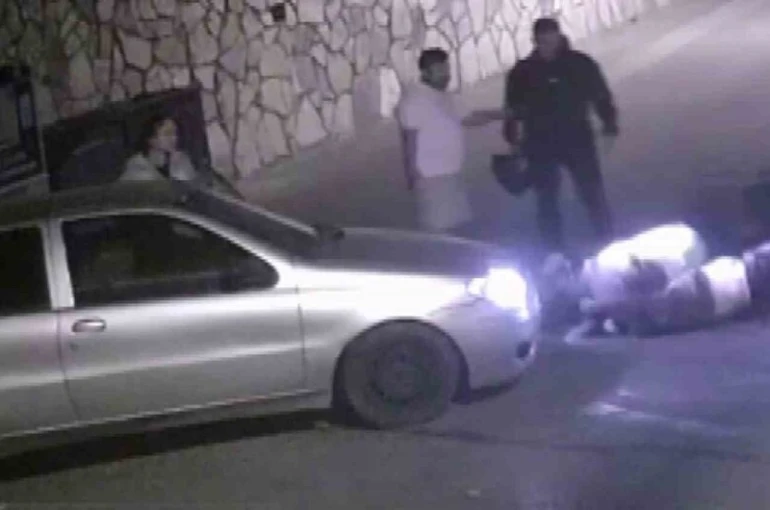 Üsküdar’da yol verme tartışması yumruklu kavgaya dönüştü