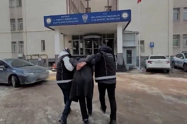’Uyuşturucu madde ticareti yapmak’ suçundan aranan şahıs yakalandı