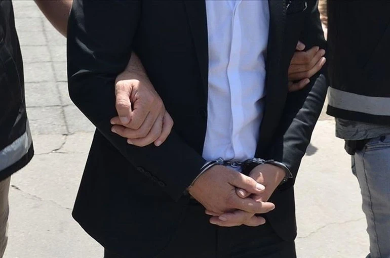 Uyuşturucu operasyonunda 10 kişi yakalandı