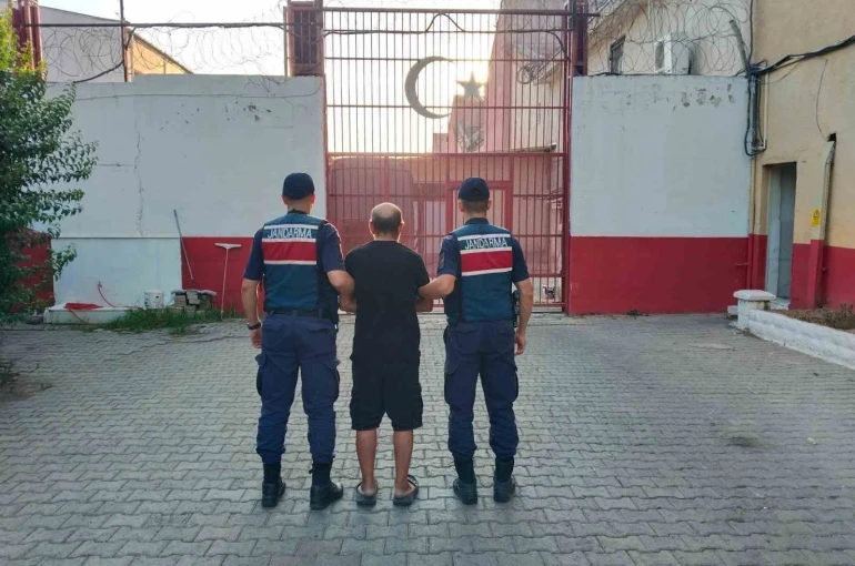 Uyuşturucu suçundan aranan şahıslar Kuşadası ve Germencik’te yakalandı