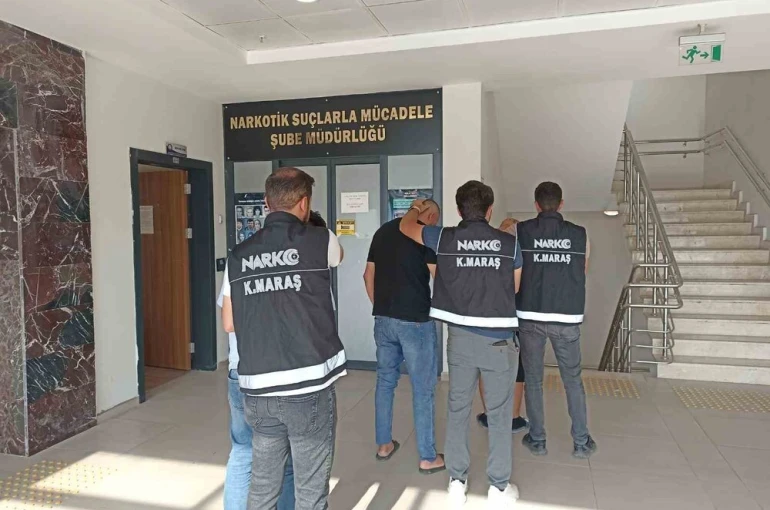 Uyuşturucu taciri 3 şüpheli tutuklandı