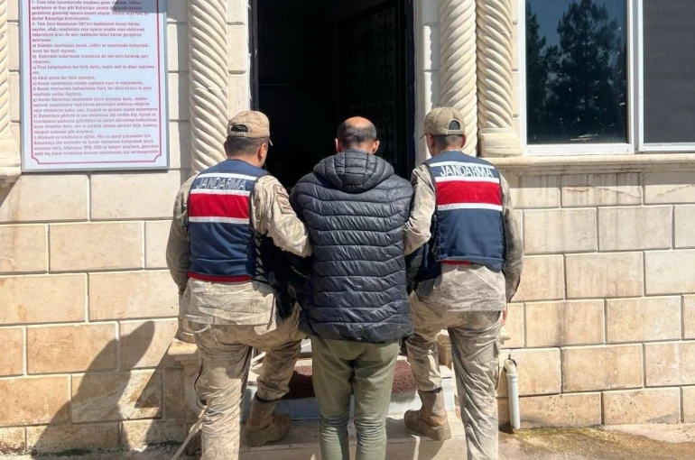 Uyuşturucudan aranan zanlı yakalandı
