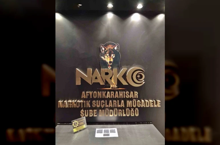 Uyuşturucuyla yakalanan 3 kişi gözaltına alındı