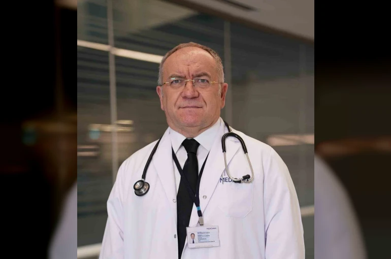 Uzmanı uyardı: "Ani ve şiddetli karın ağrıları ciddiye alınmalı"