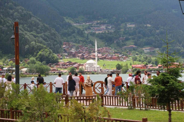 Uzungöl’de turizm sezonu hareketlendi, otellerde doluluk arttı 