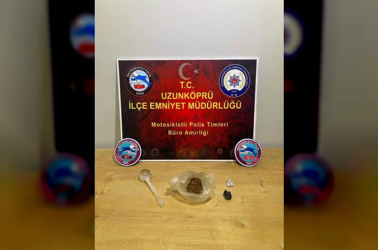 Uzunköprü’de şüpheli araçtan uyuşturucu çıktı